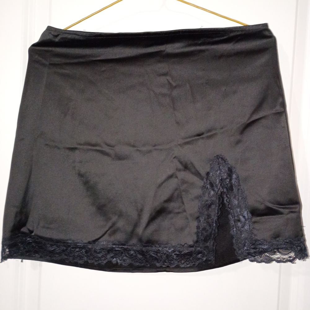 Black Lace Trim Slip Skirt